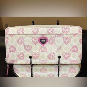 COPY - COACH WAVERLY HEARTS ACCORDION ZIP WALLET